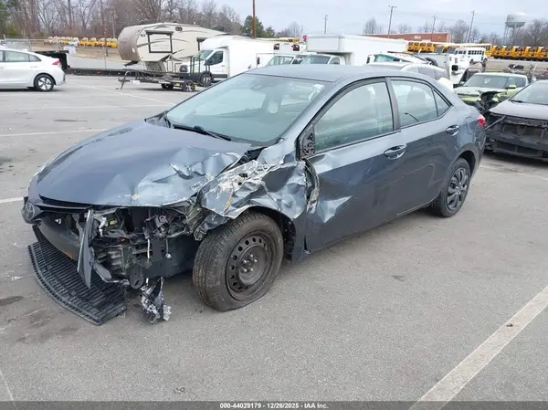 2T1BURHE1HC806951 2017 TOYOTA COROLLA - Image 2
