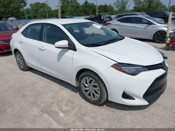 2T1BURHE1HC807873 2017 TOYOTA COROLLA - Image 1
