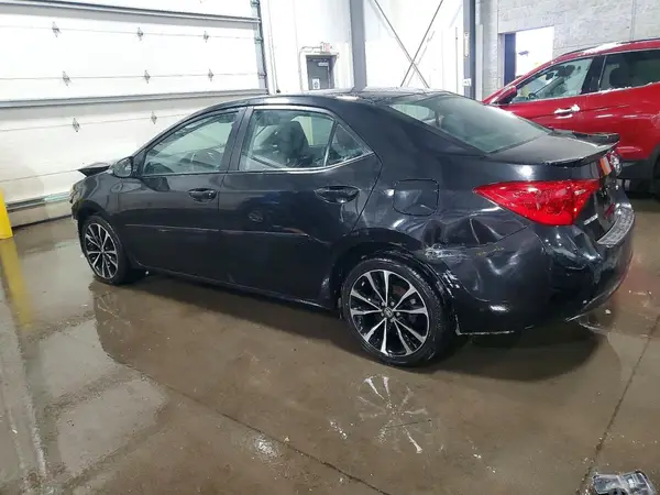 2T1BURHE1HC811065 2017 TOYOTA COROLLA - Image 2