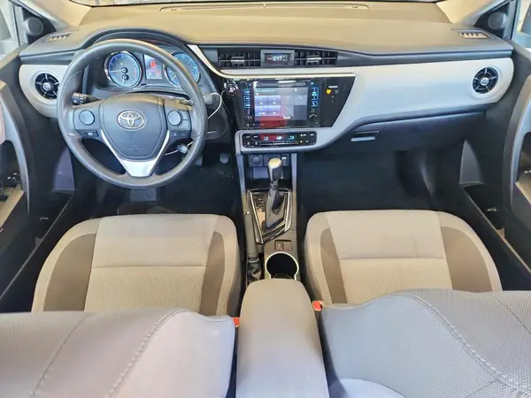 2T1BURHE1HC813057 2017 TOYOTA COROLLA - Image 8