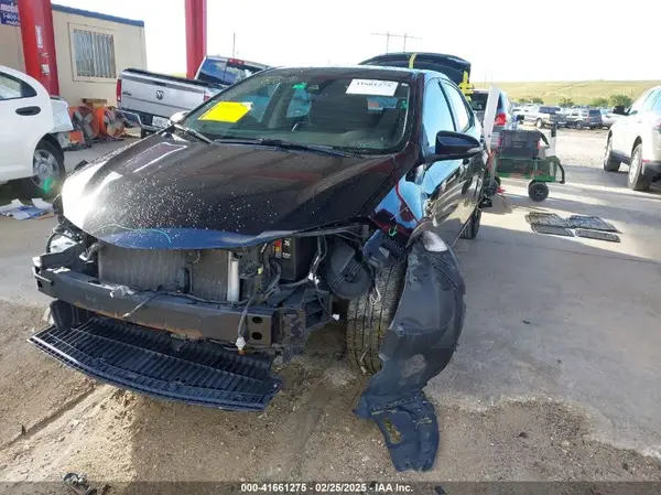 2T1BURHE1HC817674 2017 TOYOTA COROLLA - Image 2