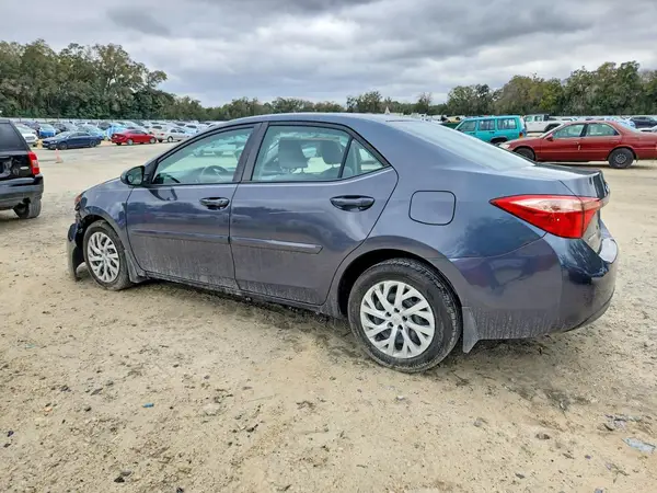 2T1BURHE1HC818176 2017 TOYOTA COROLLA - Image 2