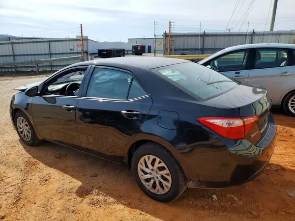 2T1BURHE1HC824883 2017 TOYOTA COROLLA - Image 2