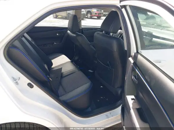2T1BURHE1HC827167 2017 TOYOTA COROLLA - Image 8