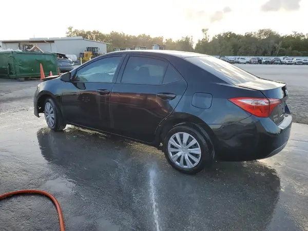 2T1BURHE1HC833695 2017 TOYOTA COROLLA - Image 2