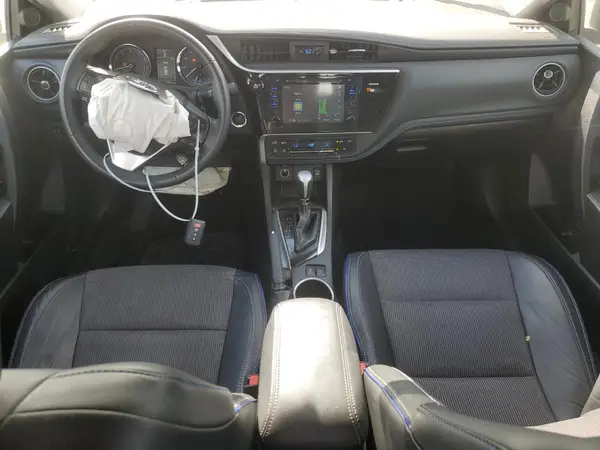 2T1BURHE1HC840811 2017 TOYOTA COROLLA - Image 8