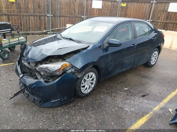 2T1BURHE1HC844857 2017 TOYOTA COROLLA - Image 2