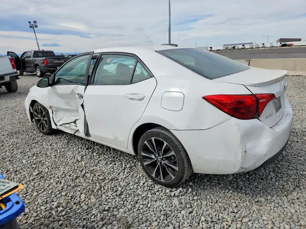 2T1BURHE1HC846947 2017 TOYOTA COROLLA - Image 2