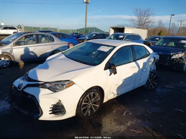 2T1BURHE1HC847208 2017 TOYOTA COROLLA - Image 2