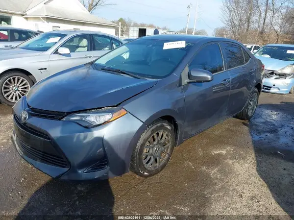 2T1BURHE1HC848505 2017 TOYOTA COROLLA - Image 2