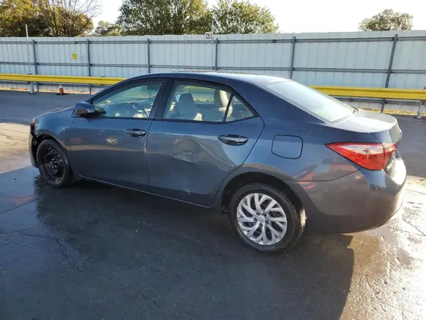 2T1BURHE1HC855258 2017 TOYOTA COROLLA - Image 2