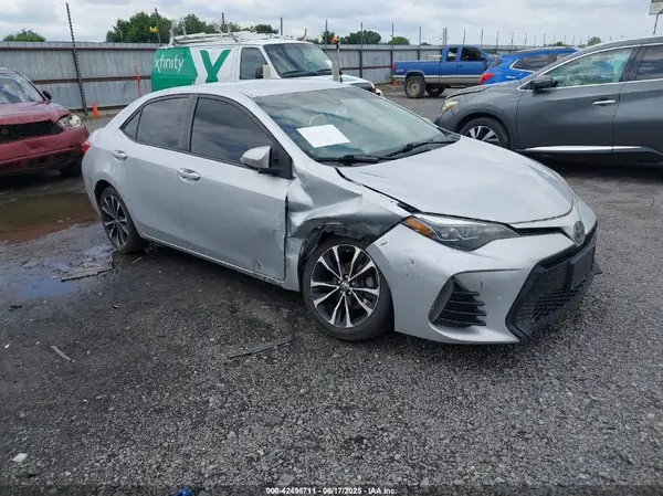 2T1BURHE1HC858211 2017 TOYOTA COROLLA - Image 1