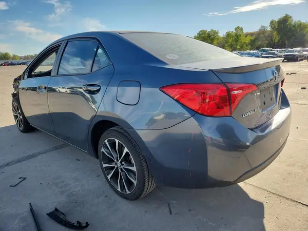 2T1BURHE1HC858693 2017 TOYOTA COROLLA - Image 2