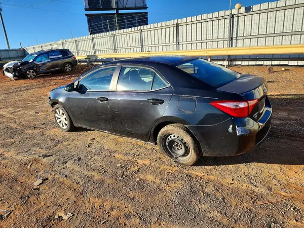 2T1BURHE1HC860766 2017 TOYOTA COROLLA - Image 2