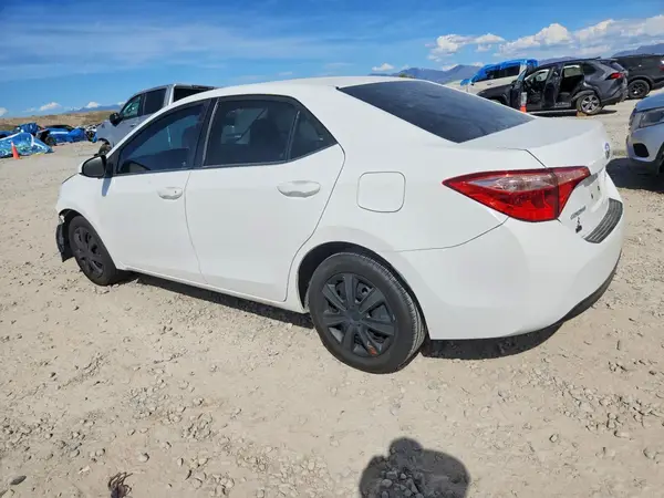 2T1BURHE1HC862601 2017 TOYOTA COROLLA - Image 2