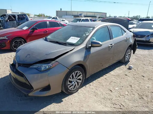 2T1BURHE1HC862971 2017 TOYOTA COROLLA - Image 2