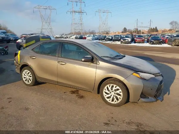 2T1BURHE1HC863683 2017 TOYOTA COROLLA - Image 1