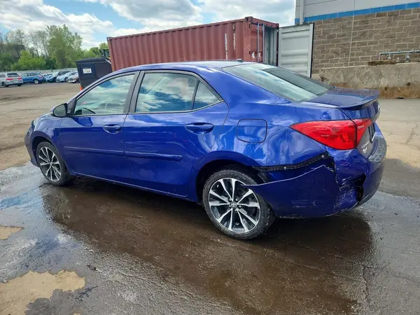 2T1BURHE1HC864056 2017 TOYOTA COROLLA - Image 2