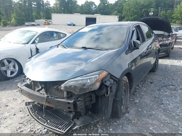 2T1BURHE1HC864087 2017 TOYOTA COROLLA - Image 2