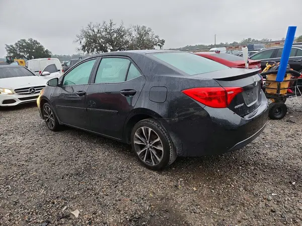 2T1BURHE1HC869399 2017 TOYOTA COROLLA - Image 2