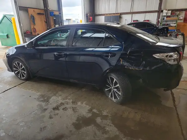2T1BURHE1HC869788 2017 TOYOTA COROLLA - Image 2