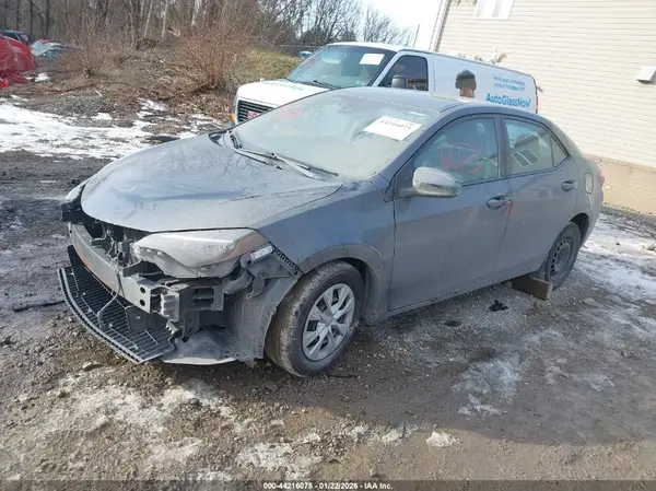 2T1BURHE1HC872173 2017 TOYOTA COROLLA - Image 2