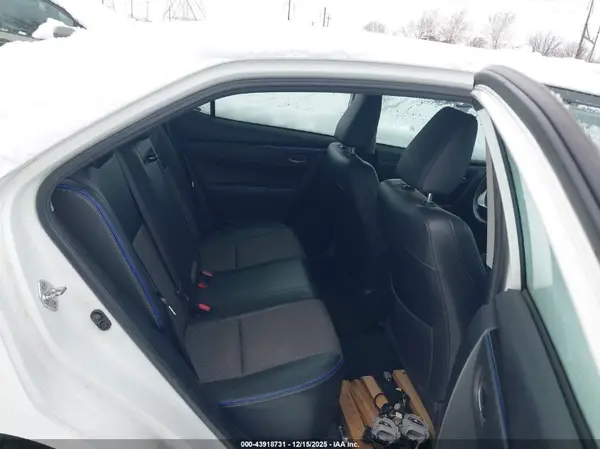 2T1BURHE1HC875218 2017 TOYOTA COROLLA - Image 8