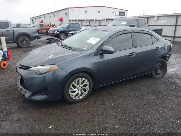 2T1BURHE1HC878233 2017 TOYOTA COROLLA - Image 2