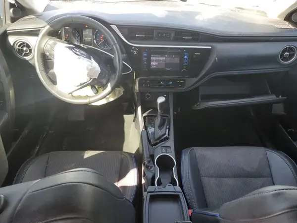 2T1BURHE1HC885781 2017 TOYOTA COROLLA - Image 8
