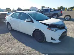 2T1BURHE1HC885862 2017 TOYOTA COROLLA