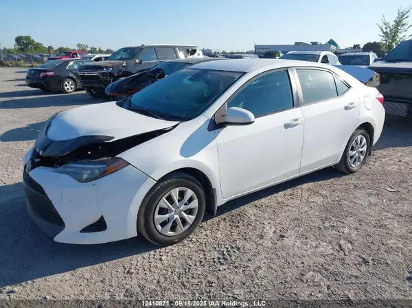 2T1BURHE1HC885862 2017 TOYOTA COROLLA - Image 2