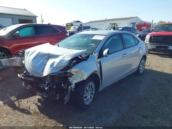 2T1BURHE1HC893878 2017 TOYOTA COROLLA - Image 2