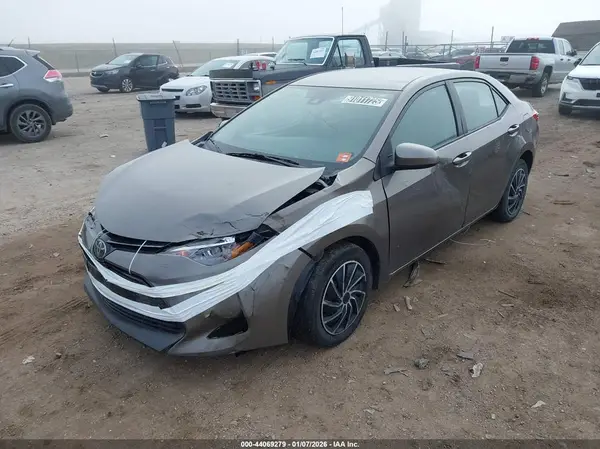2T1BURHE1HC896134 2017 TOYOTA COROLLA - Image 2