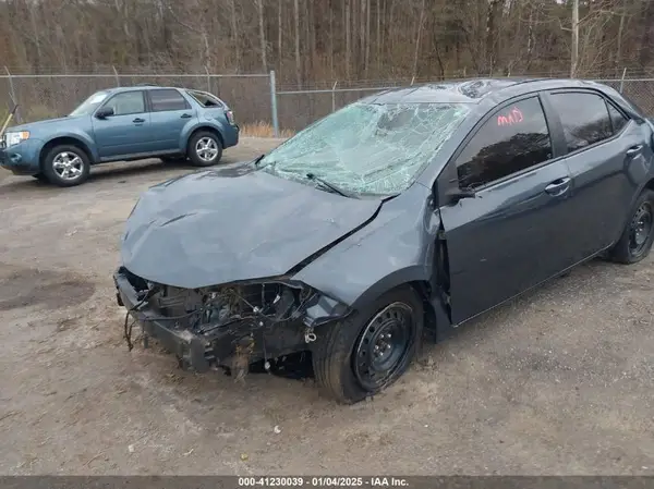2T1BURHE1HC897686 2017 TOYOTA COROLLA - Image 2