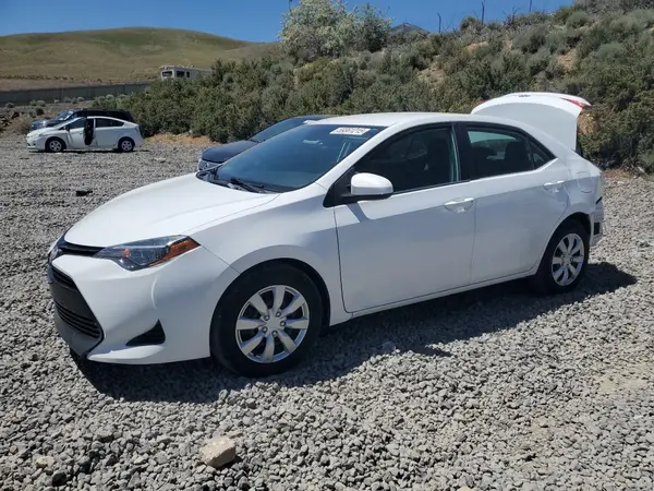 2T1BURHE1HC904426 2017 TOYOTA COROLLA - Image 1