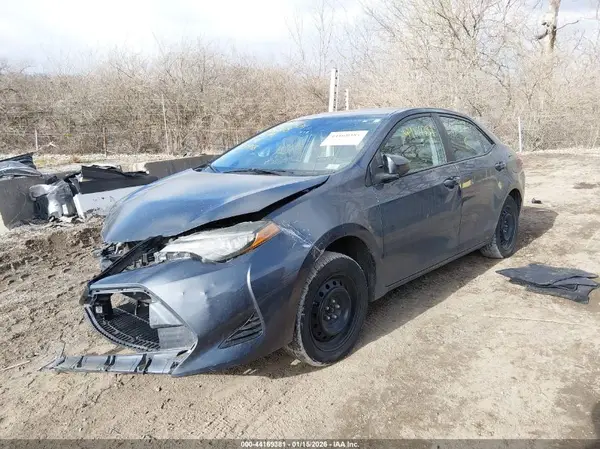 2T1BURHE1HC917788 2017 TOYOTA COROLLA - Image 2