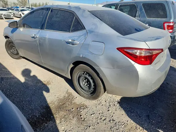 2T1BURHE1HC927849 2017 TOYOTA COROLLA - Image 2