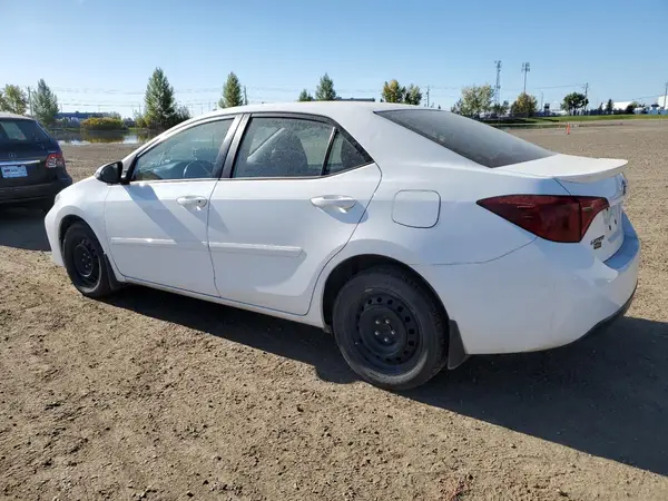 2T1BURHE1HC929679 2017 TOYOTA COROLLA - Image 2