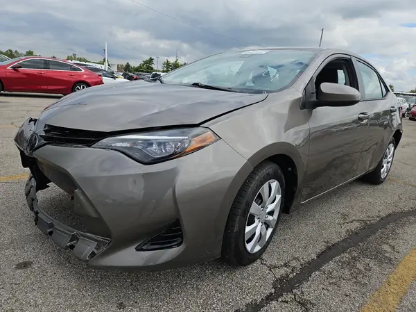 2T1BURHE1HC930833 2017 TOYOTA COROLLA - Image 2