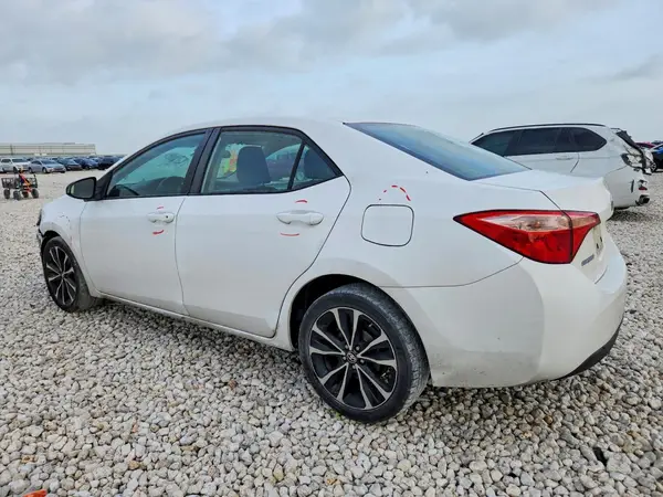 2T1BURHE1HC932596 2017 TOYOTA COROLLA - Image 2