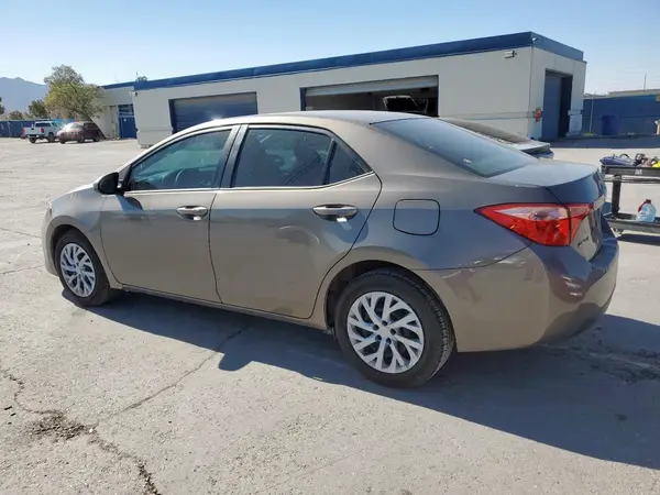 2T1BURHE1HC956557 2017 TOYOTA COROLLA - Image 2