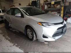 2T1BURHE1JC001196 2018 TOYOTA COROLLA