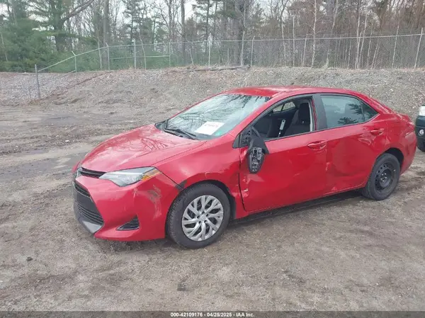 2T1BURHE1JC003661 2018 TOYOTA COROLLA - Image 2