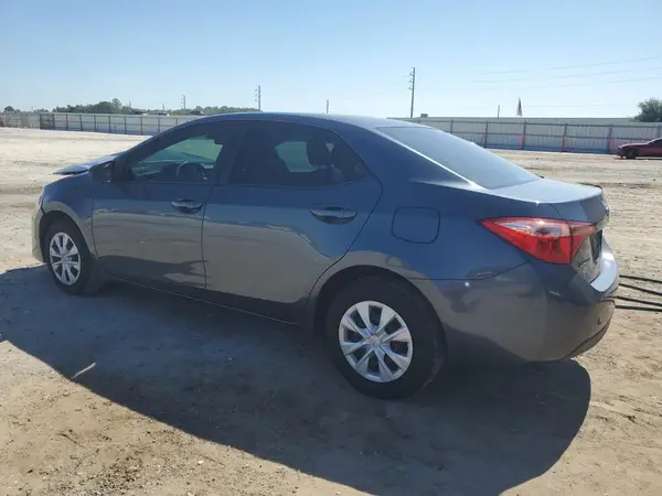 2T1BURHE1JC008715 2018 TOYOTA COROLLA - Image 2