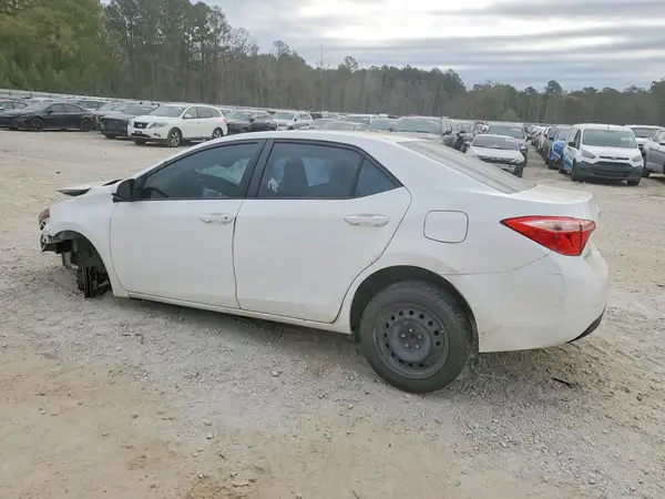 2T1BURHE1JC009461 2018 TOYOTA COROLLA - Image 2