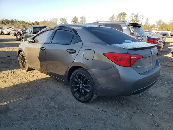 2T1BURHE1JC010027 2018 TOYOTA COROLLA - Image 2