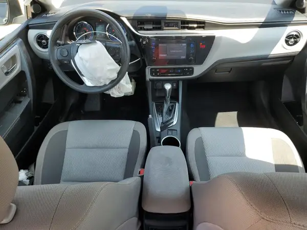 2T1BURHE1JC013302 2018 TOYOTA COROLLA - Image 8