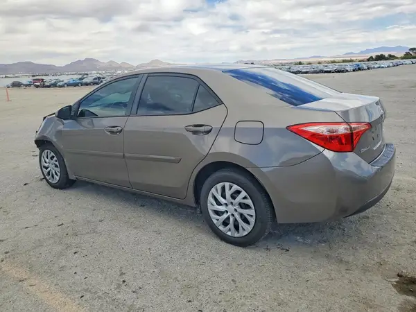 2T1BURHE1JC014188 2018 TOYOTA COROLLA - Image 2