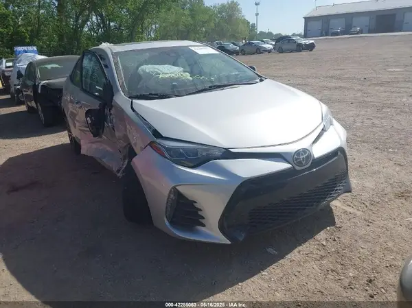 2T1BURHE1JC014966 2018 TOYOTA COROLLA - Image 1