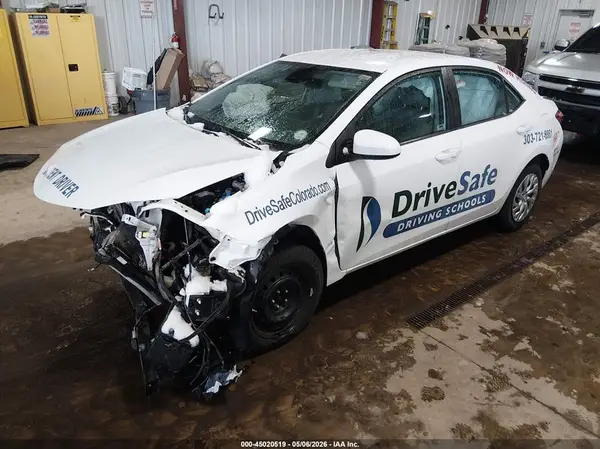 2T1BURHE1JC016488 2018 TOYOTA COROLLA - Image 2